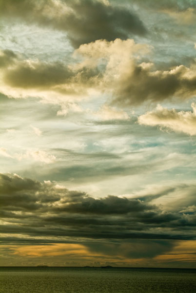 Mile high clouds, mid Pacific