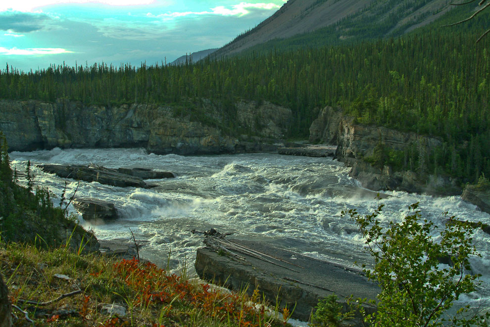 Nahanni above Virginia Falls