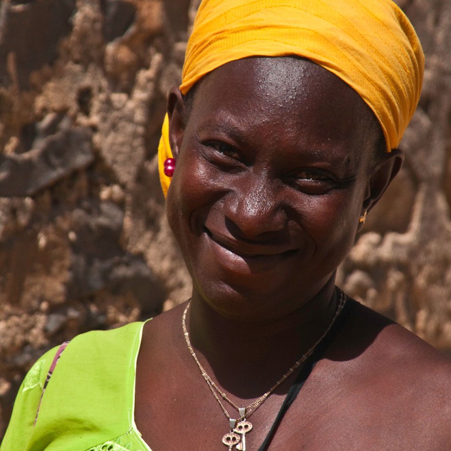 The smile, Gorie Island